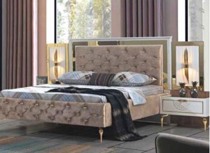 Двуспальная кровать Chesterfield с обивкой в стиле роскошного отеля итальянского дизайна.